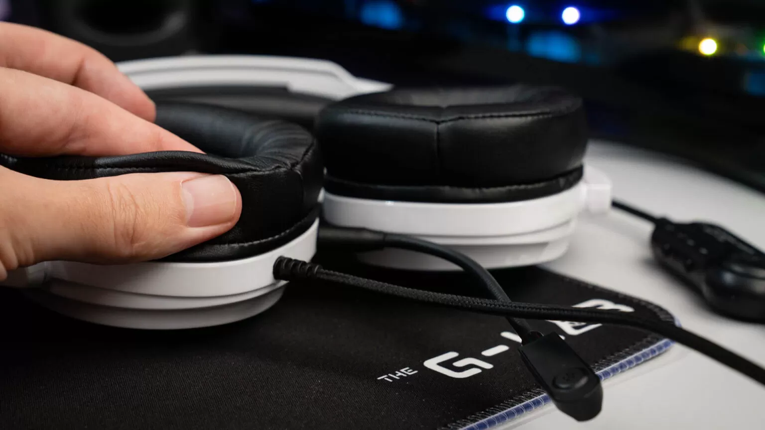 Casque-gaming-blanc-The-G-LAB-Korp-Radium