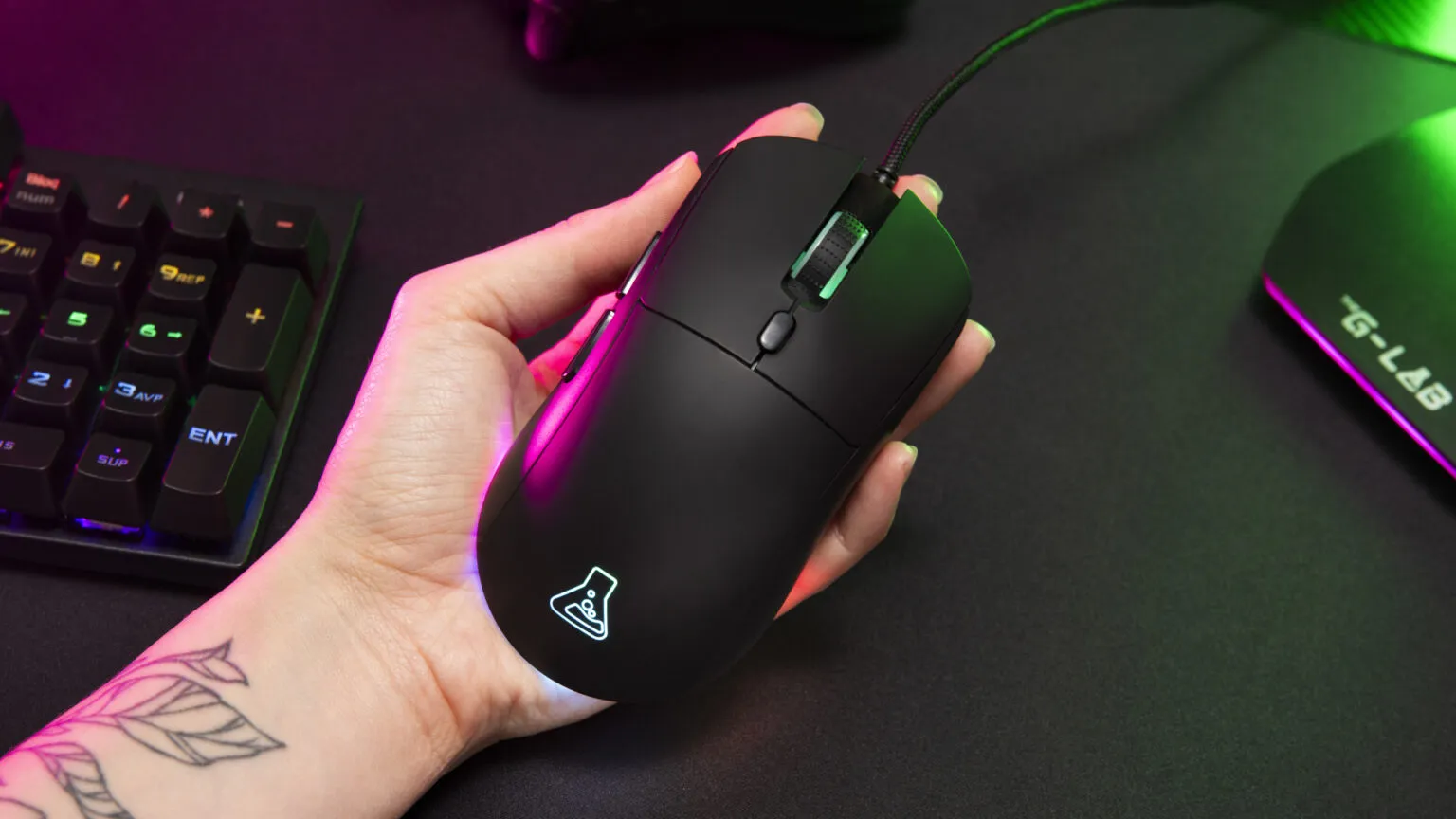 The G-Lab – Kult Cobalt - Souris Gamer Filaire USB - Capteur Ultra Réactif jusqu'à 12800 DPI, Légère, 6 Boutons, RGB Ajustable - Souris Gaming 100% Personnalisable - PC/PS4/PS5/Xbox - New