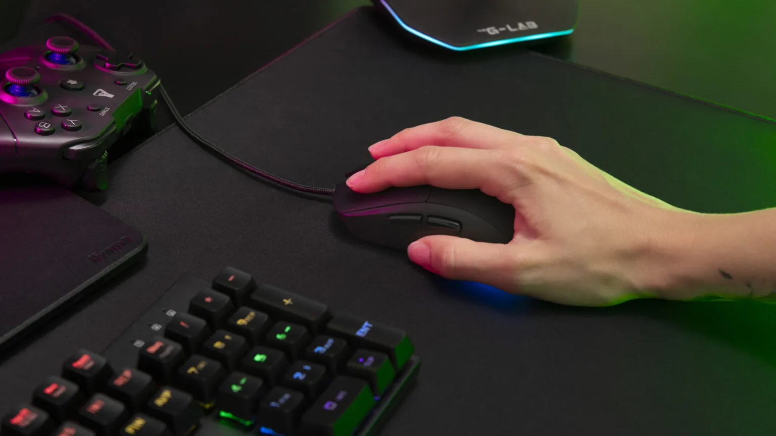 The G-Lab – Kult Cobalt - Souris Gamer Filaire USB - Capteur Ultra Réactif jusqu'à 12800 DPI, Légère, 6 Boutons, RGB Ajustable - Souris Gaming 100% Personnalisable - PC/PS4/PS5/Xbox - New