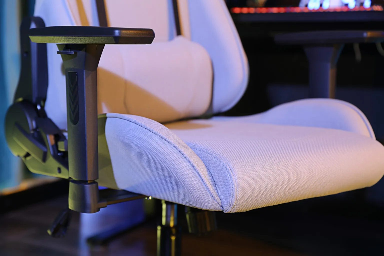 The G-Lab - K-Seat Platinium - Chaise Gaming Ergonomique en Tissu Prémium, Dossier Inclinable 155°, Accoudoirs 3D, Roues 60mm, Max 120 kg - Fauteuil Gaming facile à assembler, Robuste et Confort.