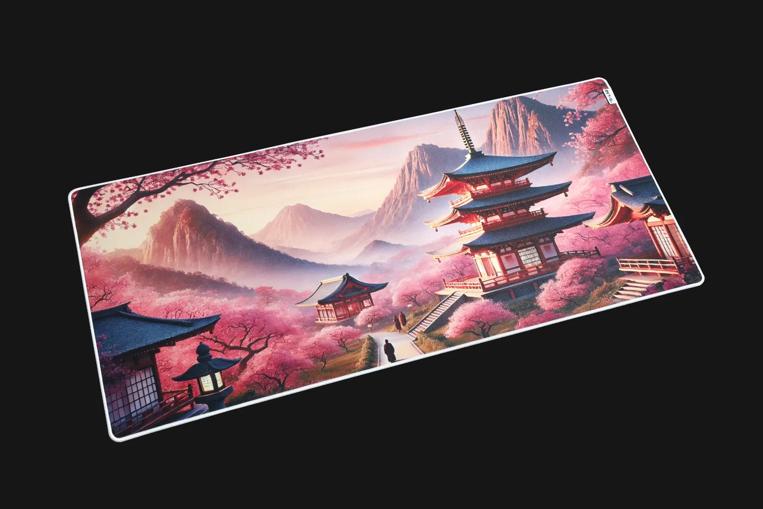 le PAD TEMPLE bénéficie d’une surface durable conçue pour résister à l’usure quotidienne. Ses bords cousus renforcés prolongent la durée de vie du tapis et limitent l’effilochage au fil du temps. Sa base en gomme antidérapante assure une parfaite adhérence au bureau
