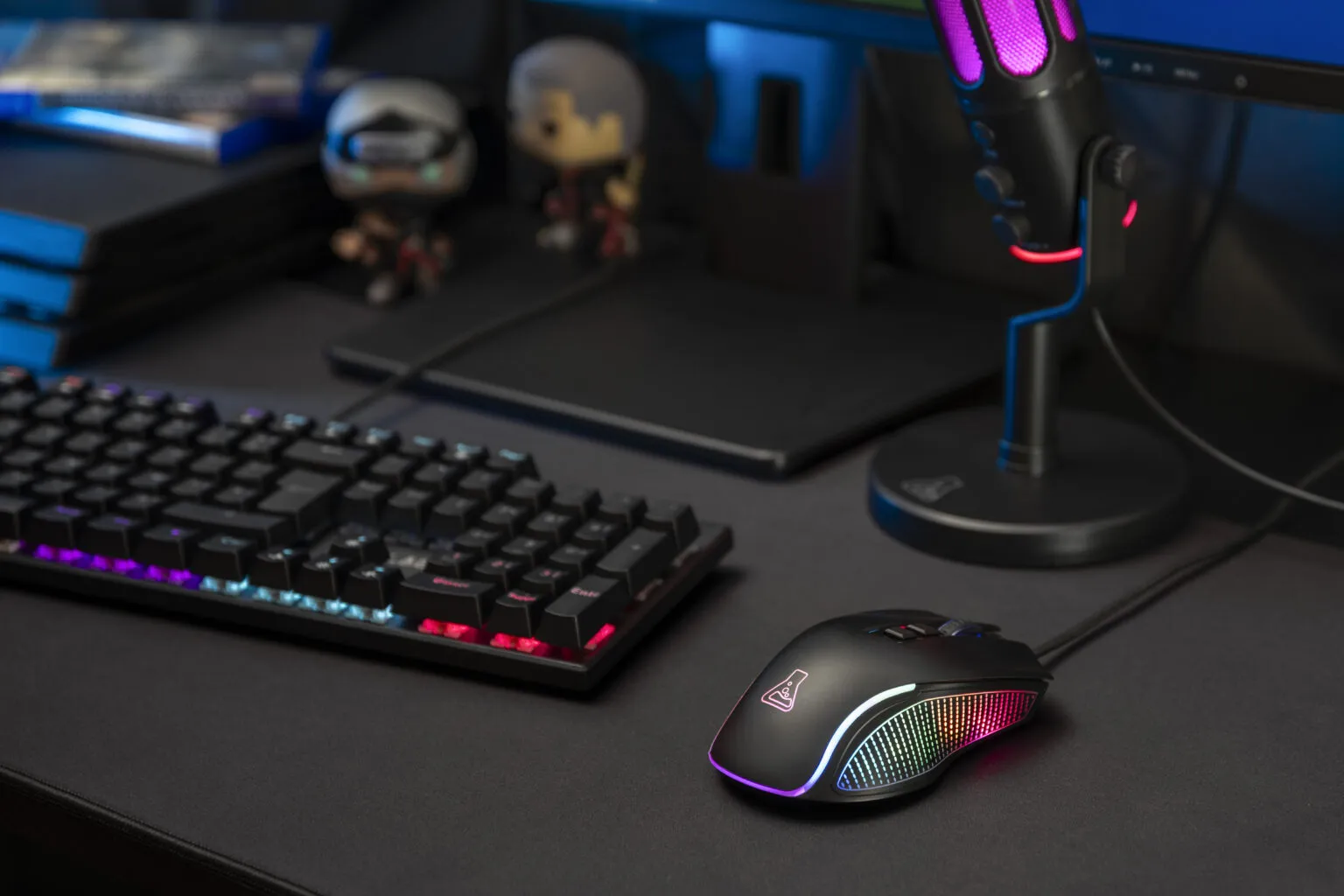 Souris gaming filaire 12 800 DPI
Prenez le contrôle de vos parties avec la souris gaming filaire The G-Lab KULT THORIUM, conçue pour offrir précision, réactivité et confort. Son capteur optique haute performance réglable jusqu’à 12 800 DPI vous permet d’ajuster parfaitement votre sensibilité selon votre style de jeu. Profitez de 7 boutons programmables pour optimiser vos actions et personnaliser votre expérience. Son rétroéclairage RGB personnalisable apporte une touche visuelle unique à votre setup gaming. Ergonomique et agréable en main, la KULT THORIUM vous accompagne efficacement sur PC, PS4, PS5 et Xbox pour des sessions de jeu intenses et parfaitement maîtrisées.