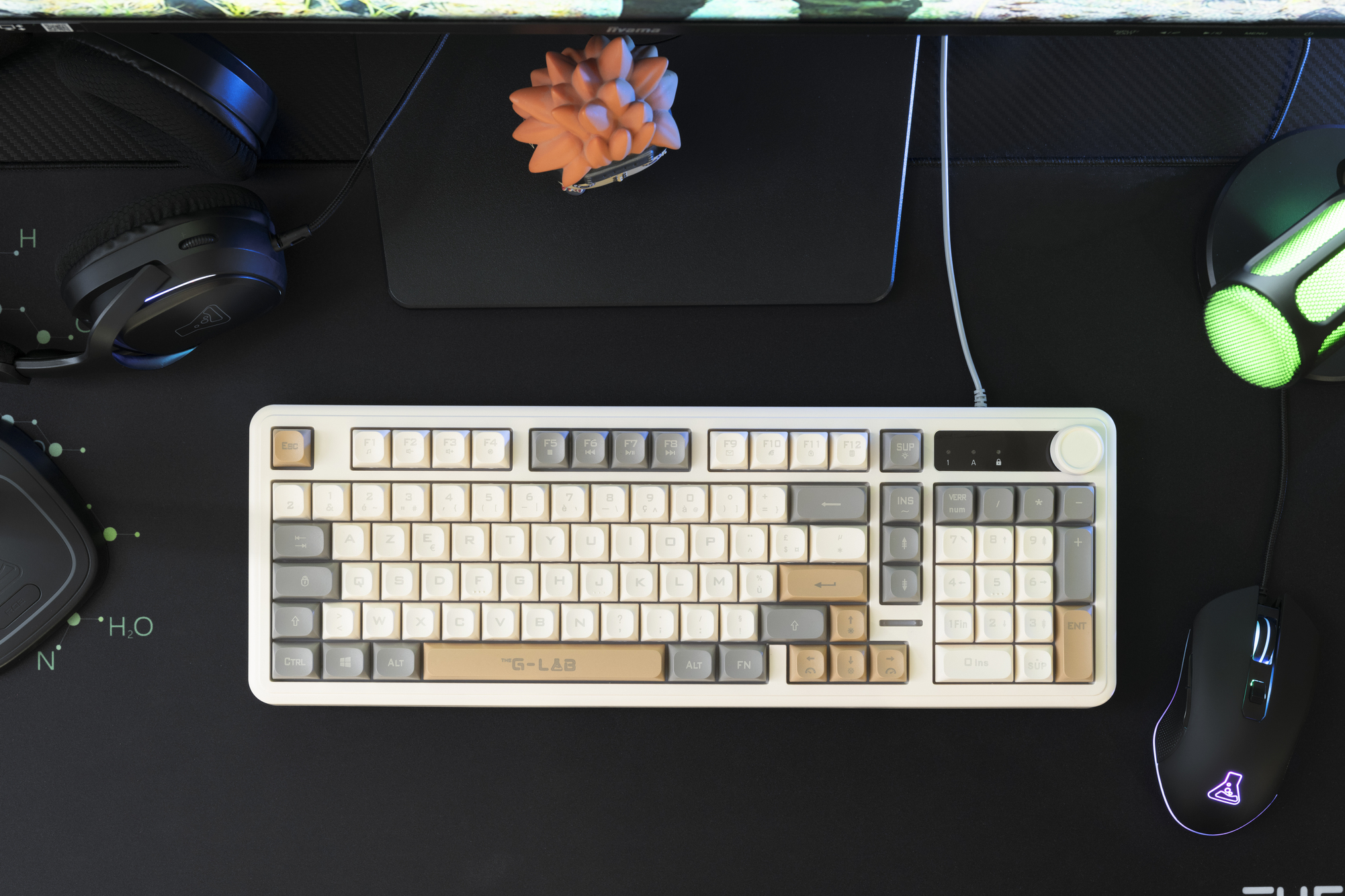 The G-Lab – Keyz Caesium EX 3C – Clavier Gamer Filaire AZERTY 98% – Membrane Réactive et Silencieuse, Anti-Ghosting 26 Touches, Rétroéclairage Rainbow, Molette de Volume – Clavier Gaming PC / CONSOLES