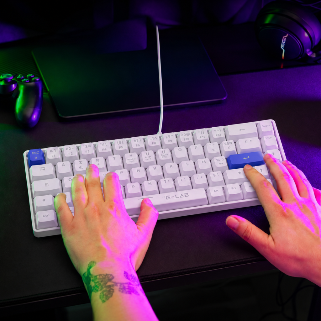 The G-Lab Keyz Hydrogen - Clavier Gamer Semi-mécanique 60% AZERTY FR
Filaire USB, Format 60% Compact, Semi-mécanique, Rétroéclairage Multicolore, Silencieux