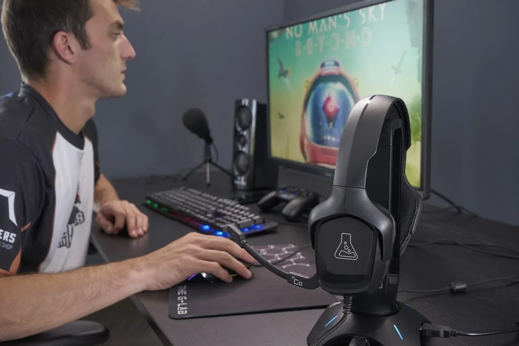 A HELMET DESIGNED FOR GAMING!